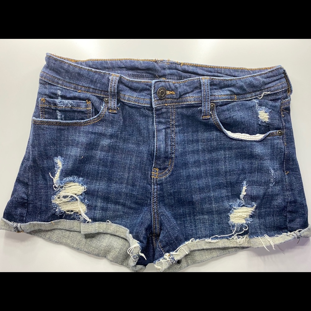 Jean Short from Hollister